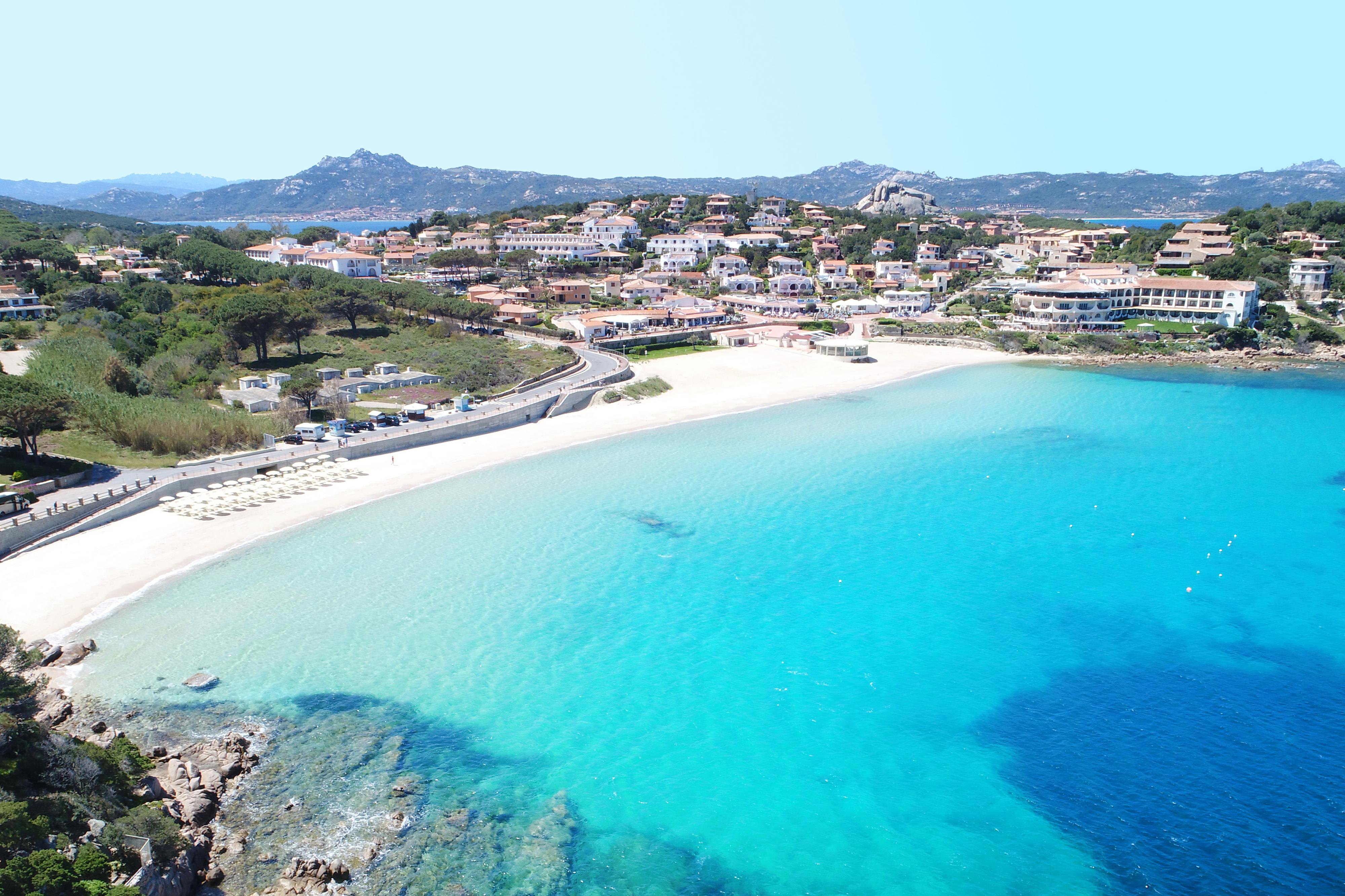 Club Hotel Cormorano Baja Sardinia Exterior photo