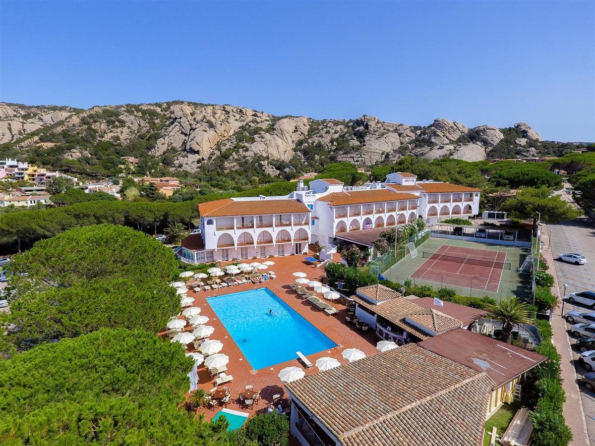 Club Hotel Cormorano Baja Sardinia Exterior photo
