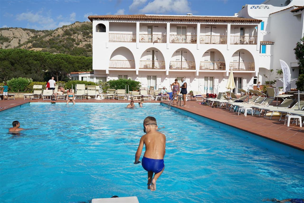 Club Hotel Cormorano Baja Sardinia Exterior photo